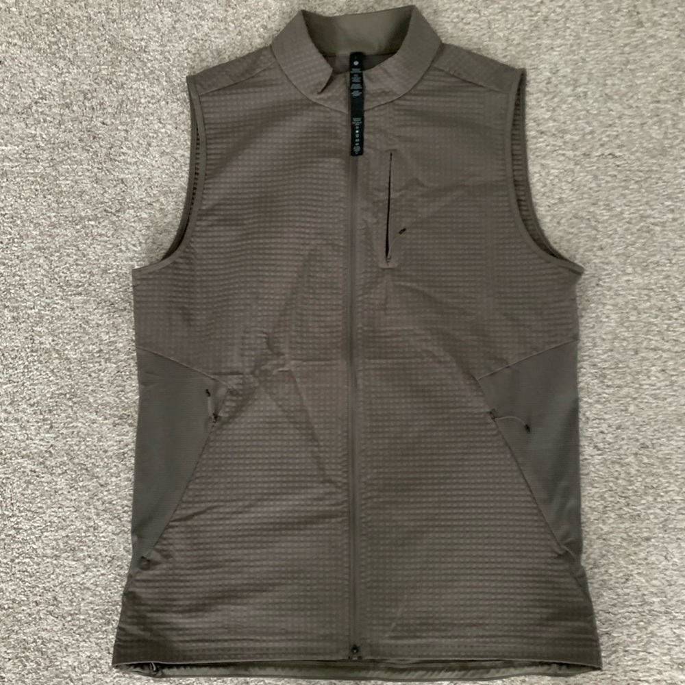 Large Lululemon Green Vest